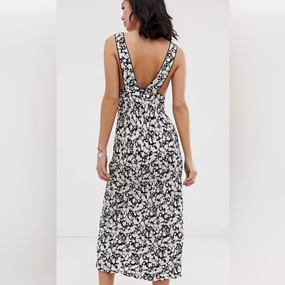 Free People Dresses & Skirts - Free People Black and beige Floral Midi Dress